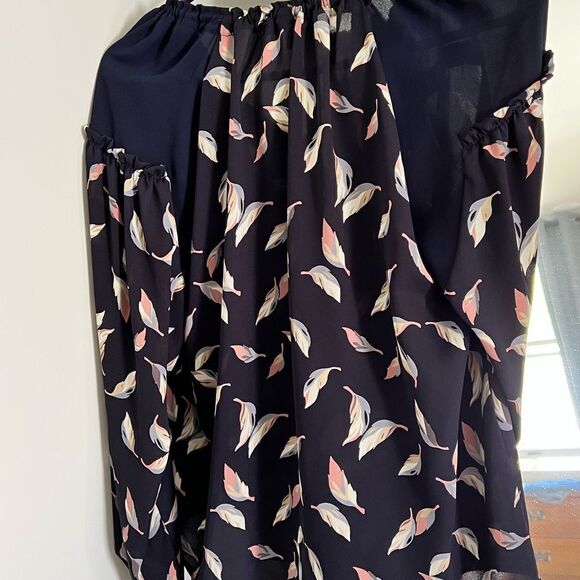 LP Split neck blouse from Q&A - Picture 4 of 4